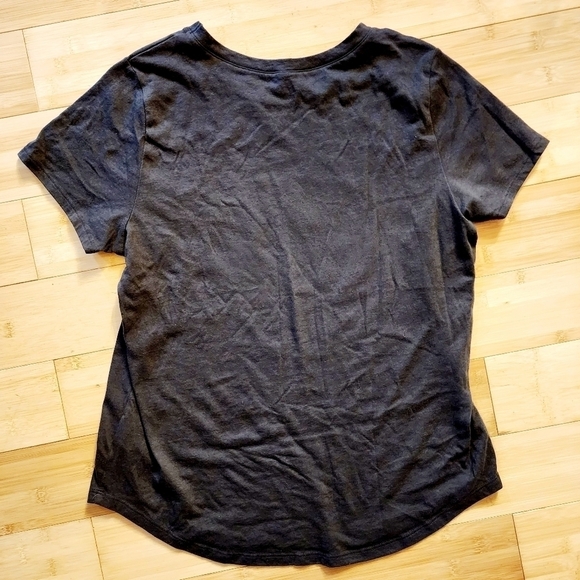 Old Navy Peace Sign Ghost Graphic Tee Grey Women's Medium M Halloween Fall EUC - Picture 3 of 6